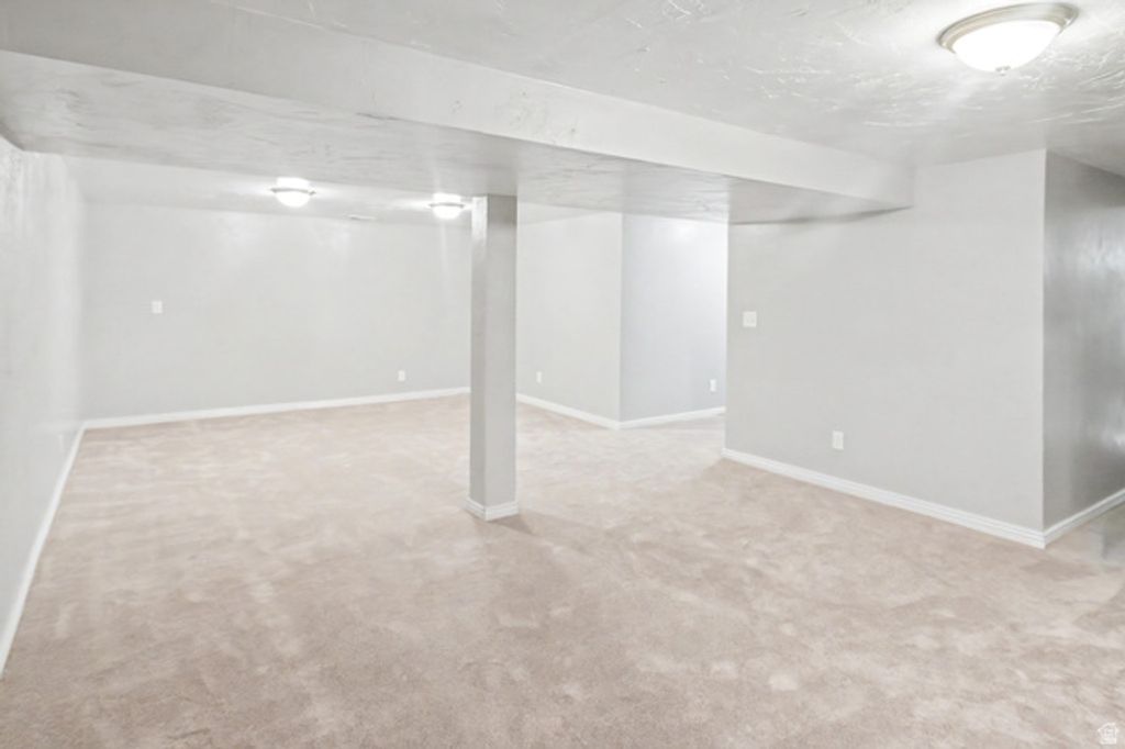 Image 14 of property listing at 4342 S 3920 W, West Valley City, UT 84120