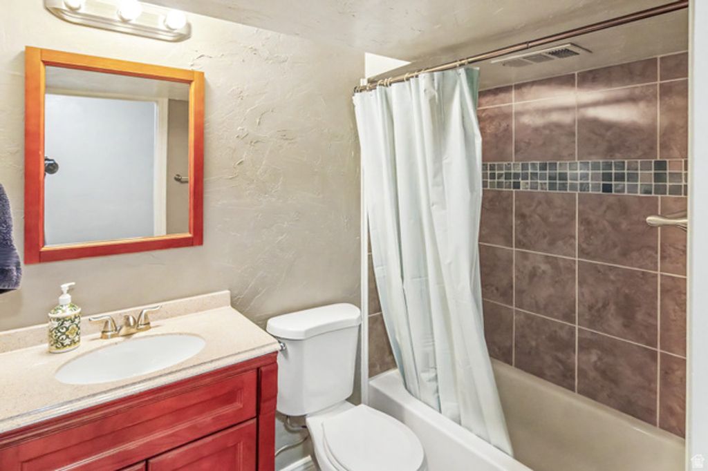 Image 17 of property listing at 4342 S 3920 W, West Valley City, UT 84120