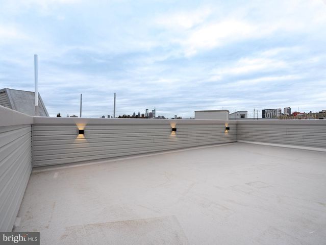 1933-35 N LEITHGOW ST, Philadelphia, PA 19122