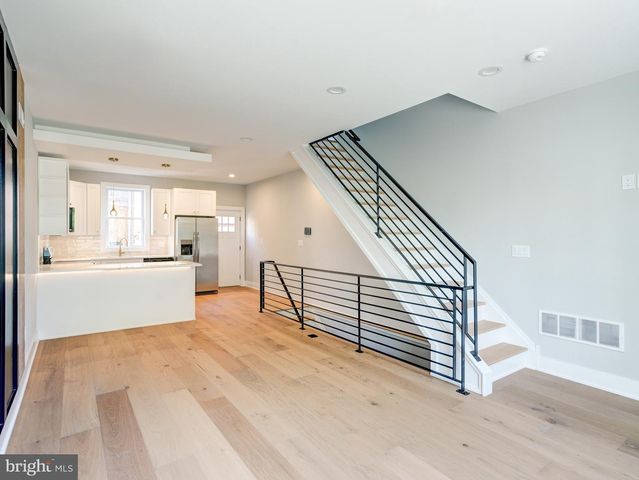 1933-35 N LEITHGOW ST, Philadelphia, PA 19122