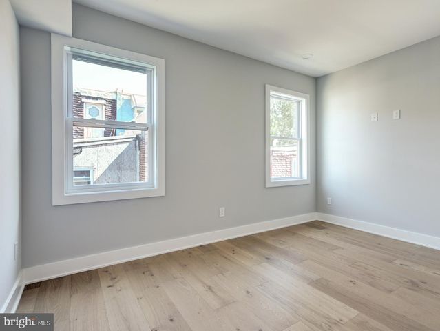 1933-35 N LEITHGOW ST, Philadelphia, PA 19122