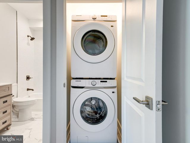 1933-35 N LEITHGOW ST, Philadelphia, PA 19122