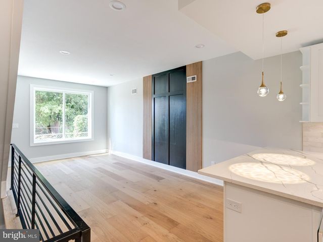 1933-35 N LEITHGOW ST, Philadelphia, PA 19122