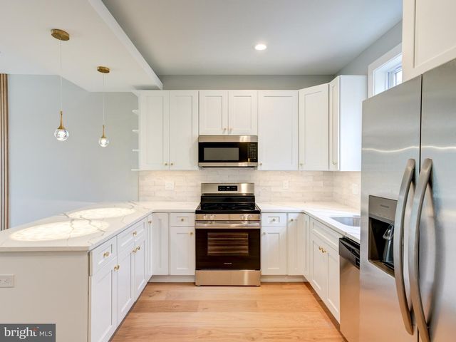 1933-35 N LEITHGOW ST, Philadelphia, PA 19122