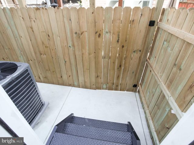 1933-35 N LEITHGOW ST, Philadelphia, PA 19122