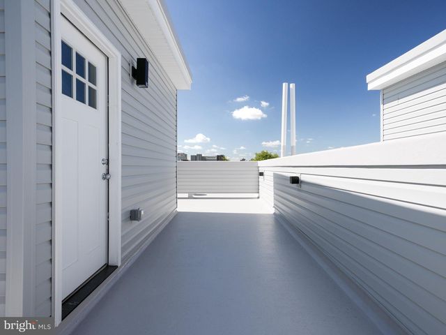 1933-35 N LEITHGOW ST, Philadelphia, PA 19122