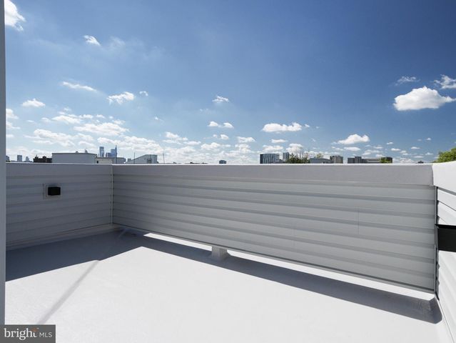 1933-35 N LEITHGOW ST, Philadelphia, PA 19122