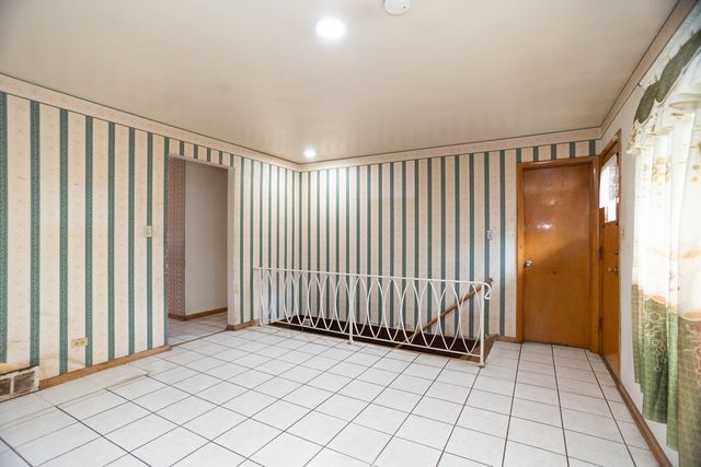 17246 Bernadine Street, Lansing, IL 60438