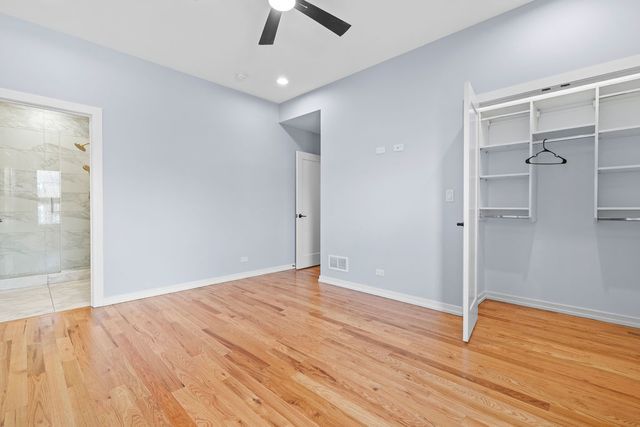 4337 S Berkeley Avenue 2, Chicago, IL 60653