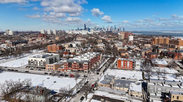 4337 S Berkeley Avenue 2, Chicago, IL 60653