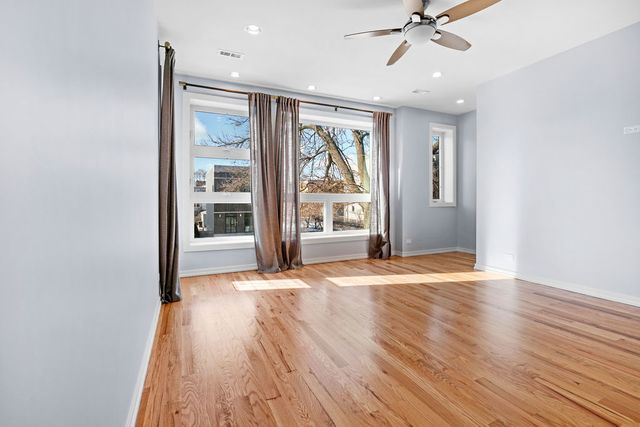 4337 S Berkeley Avenue 2, Chicago, IL 60653