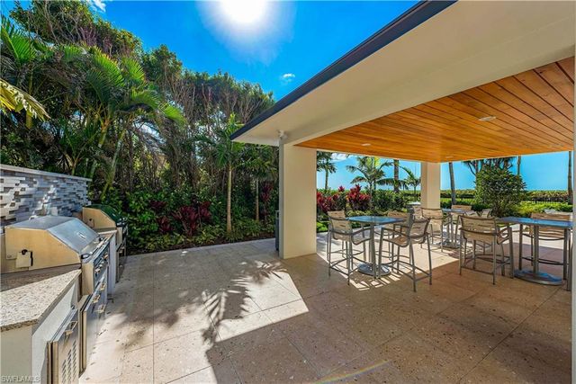 4051 Gulf Shore BLVD N # 1000, Naples, FL 34103