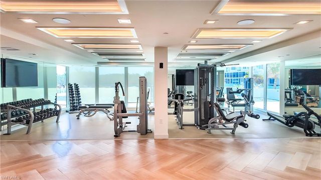 4051 Gulf Shore BLVD N # 1000, Naples, FL 34103