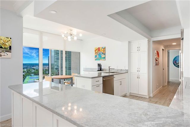 4051 Gulf Shore BLVD N # 1000, Naples, FL 34103