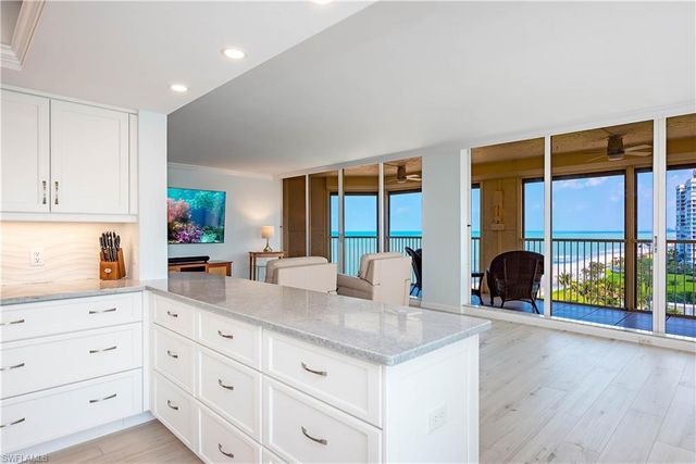 4051 Gulf Shore BLVD N # 1000, Naples, FL 34103