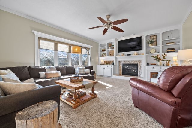 1013 NE 16th Street, Ankeny, IA 50021