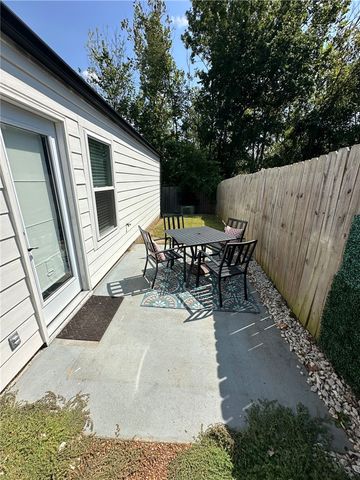 23 Brookhollow Place, Bentonville, AR 72712