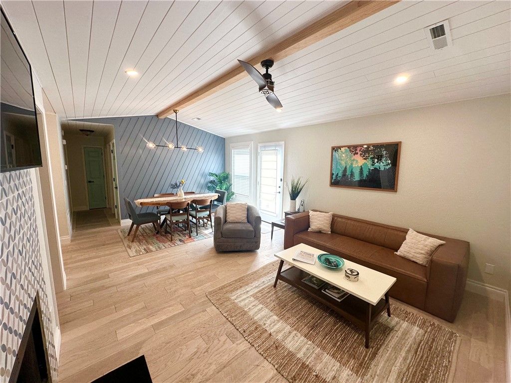 23 Brookhollow Place, Bentonville, AR 72712