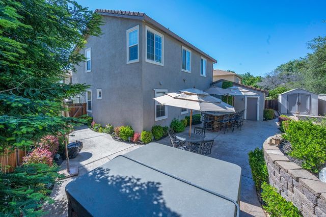 688 Humbert St, Folsom, CA 95630