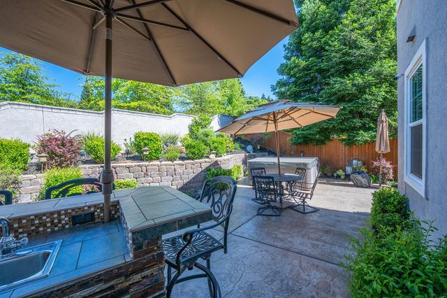 688 Humbert St, Folsom, CA 95630