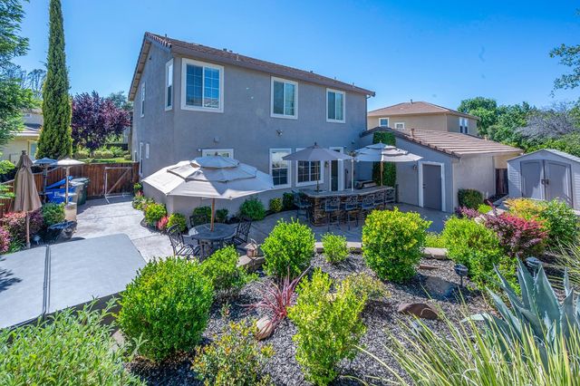 688 Humbert St, Folsom, CA 95630