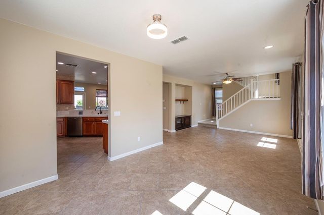 688 Humbert St, Folsom, CA 95630