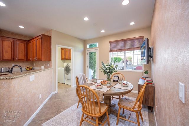688 Humbert St, Folsom, CA 95630