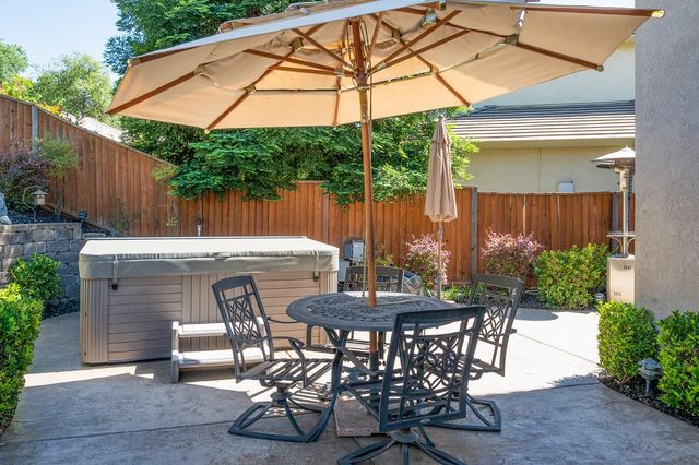 688 Humbert St, Folsom, CA 95630