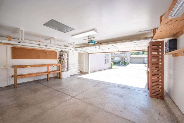 688 Humbert St, Folsom, CA 95630