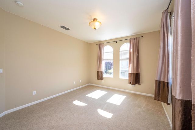 688 Humbert St, Folsom, CA 95630