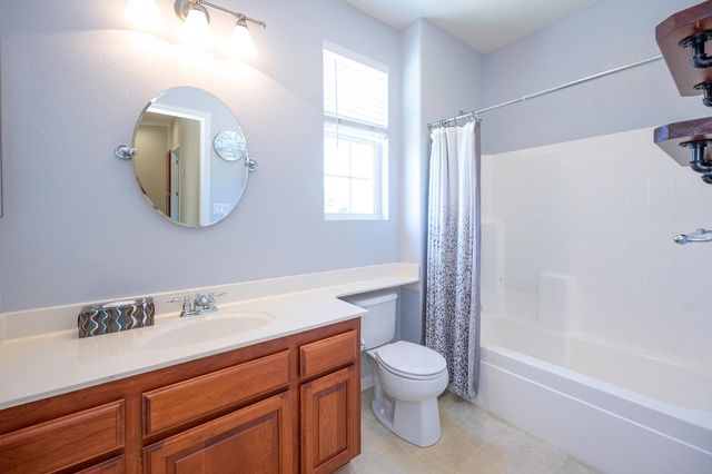 688 Humbert St, Folsom, CA 95630