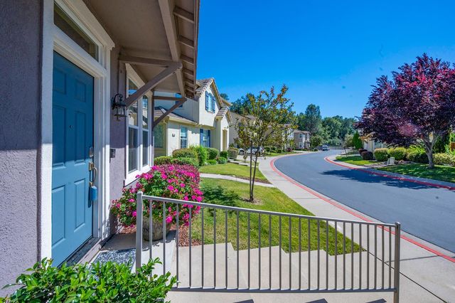688 Humbert St, Folsom, CA 95630