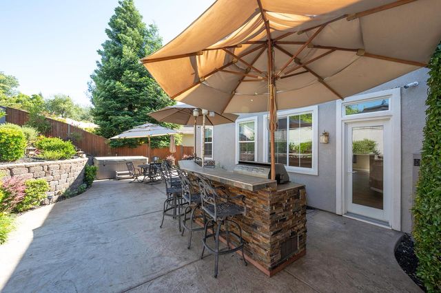 688 Humbert St, Folsom, CA 95630