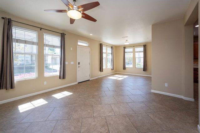 688 Humbert St, Folsom, CA 95630
