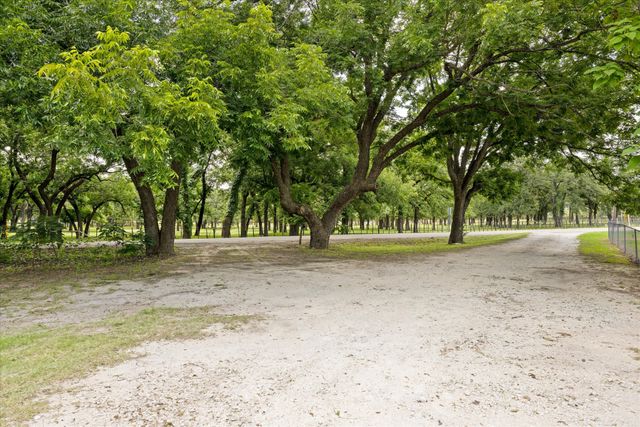 4210 Waples Road, Granbury, TX 76049