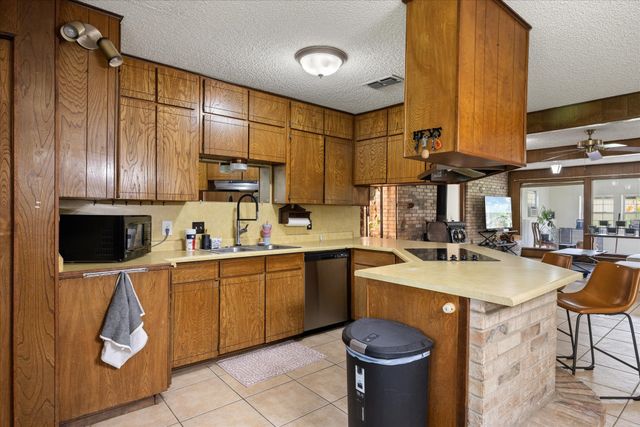 4210 Waples Road, Granbury, TX 76049