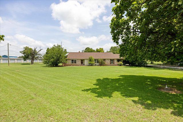 4210 Waples Road, Granbury, TX 76049