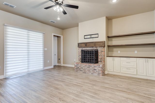 1114 N Granby Avenue, Lubbock, TX 79416