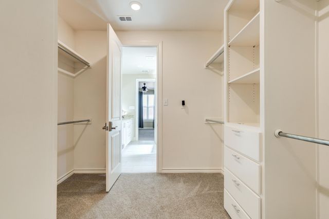 1114 N Granby Avenue, Lubbock, TX 79416