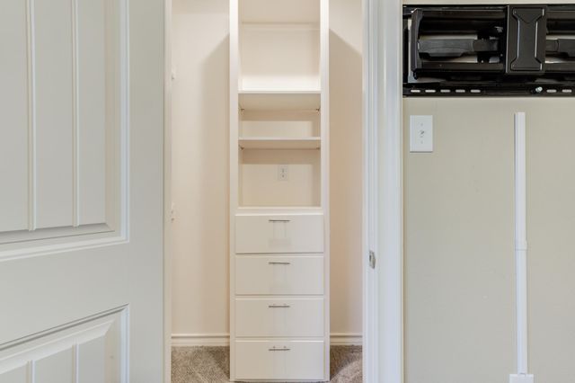 1114 N Granby Avenue, Lubbock, TX 79416