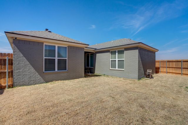 1114 N Granby Avenue, Lubbock, TX 79416