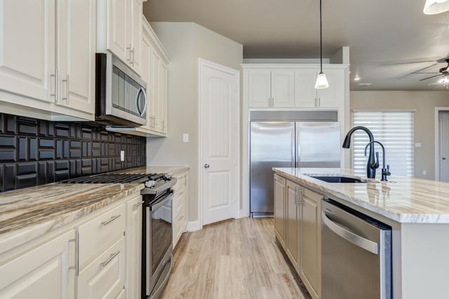 1114 N Granby Avenue, Lubbock, TX 79416