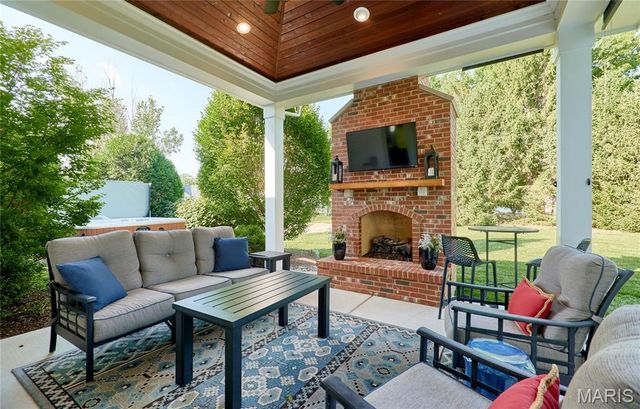 2227 Rebecca Lynn Court, Chesterfield, MO 63017