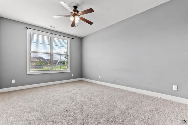 91 Barnyard Way, Perry, GA 31069
