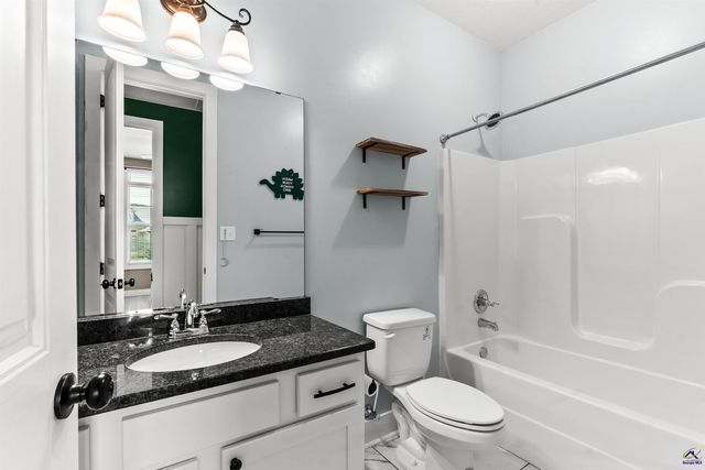91 Barnyard Way, Perry, GA 31069