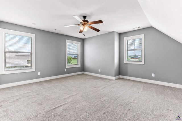 91 Barnyard Way, Perry, GA 31069