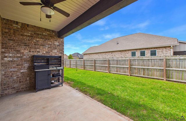 91 Barnyard Way, Perry, GA 31069