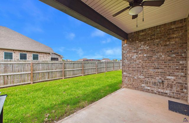 91 Barnyard Way, Perry, GA 31069