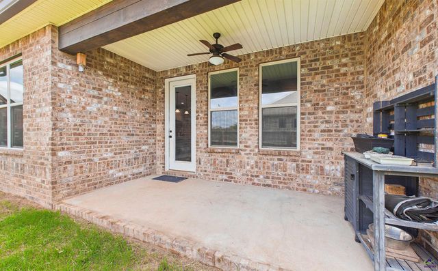 91 Barnyard Way, Perry, GA 31069