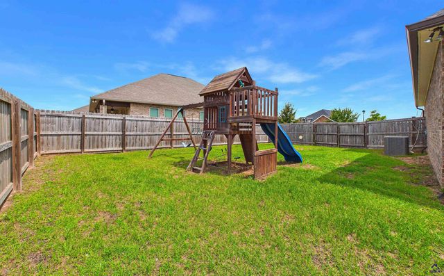 91 Barnyard Way, Perry, GA 31069
